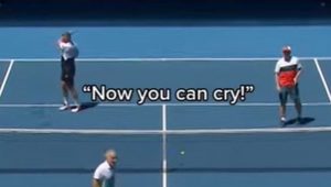 ZBOG OVOGA JE NOVAKOV TRENER U CENTRU PAŽNJE: Goran Ivanišević nasmejao publiku do suza – šou mu je odnela jedna beba sa tribina! (VIDEO)