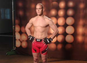 SRPSKI ‘GROM’ NA BRAZILSKOG ‘ROBOKAPA’: Jedan od naših najboljih MMA fajtera ima novog protivnika na UFC spektaklu u Las Vegasu! (FOTO)