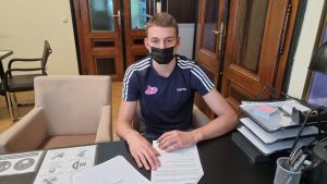 MIŠKO GA NAJAVIO KAO JEDNOG OD NAJVEĆIH TALENATA U EVROPI: Juče je postao punoletan, a danas je potpisao ugovor sa Megom!