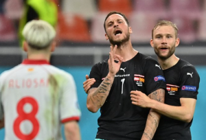 UEFA JE OVOG PUTA BILA NEMILOSRDNA: Arnautović suspendovan zbog vređanja Makendonca!