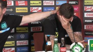 ARNAUTOVIĆ ZAPLAKAO NA KONFERENCIJI ZA MEDIJE: Jedno pitanje bilo je okidač za emocije! (VIDEO)