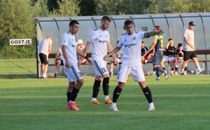 MLAD, A NAJSTARIJI: Dugogodišnji desni bek ‘Čuke’!