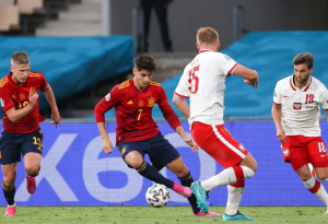 AGONIJA SE NASTAVLJA, NOVI KIKS ŠPANACA: Podela bodova sa Poljskom za pravu dramu u grupi E!