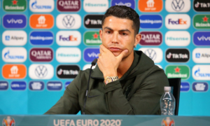 CIFRE OD KOJIH SE VRTI U GLAVI: Koka-kola izgubila četiri milijarde evra nakon poteza Kristijana Ronalda