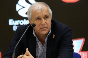 SLAVLJE NA SVADBI KIĆINOG SINA: Obradović sa puno emocija pevao pesmu Grobara! (VIDEO)