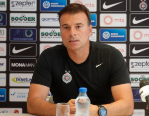 STANOJEVIĆ ĆE SUTRA ‘PROMEŠATI KARTE’: Trener crno-belih o Roganu, sutrašnjem sastavu – a evo šta kaže o novim pojačanjima!