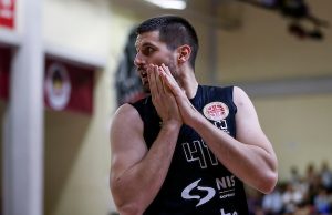 OSTAJE U EVROKUPU: Bivši centar Partizana potpisao!