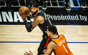 OVO SU ČEKALI SKORO 30 GODINA: Kris Pol ‘eksplodirao’, pa odveo Finiks u veliko finale! (VIDEO)