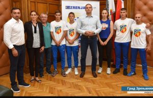 SPEKTAKL U NAJAVI: Legenda boksa i dalje živi!