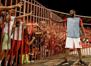 BINIĆ BRUTALNO O KANGI: ‘Kabadahija! Od naše dece se razlikuje samo po plati!’