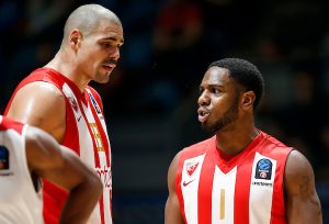 MILJENIK ZVEZDINIH NAVIJAČA PONOVO U BEOGRADU: Branko Lazić ga pokupio sa aerodroma! (VIDEO)