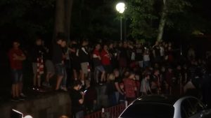 NAVIJAČI NAPALI IGRAČE, ALI I PREDSEDNIKA KLUBA: Prava drama u CSKA nakon kiksa protiv Lijepaje! (VIDEO)