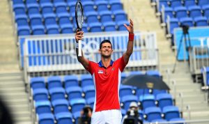 NOVAK OTKRIO KAKO SU SE ŠALILI SA MIKECOM: Pričali smo mu da mora da ustane u 6 i da ne stiže da se druži sa nama!