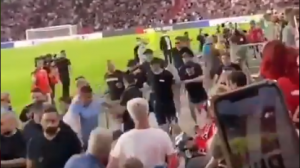 NEREDI NA UTAKMICI: Fudbal pao u drugi plan! (VIDEO)