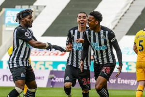 VELIKO POJAČANJE NA SENT DŽEJMS PARKU: Otkupljen veznjak od Arsenala!