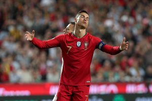 RONALDO DEFINITIVNO U MANČESTERU: Sada je poznato da li je reč o crvenom ili plavom delu!