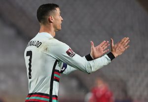 RONALDO JE NAJPLAĆENIJI IGRAČ U PREMIJER LIGI: Na TOP 10 listi se nalaze četiri fudbalera Mančester junajteda!