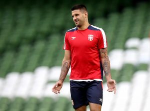 FULAM POČEO ČEMPIONŠIP REMIJEM: Mitrović zaradio žuti karton u prvom minutu!