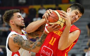 SVAKO LETO SE DOVODI U VEZU SA ZVEZDOM I PARTIZANOM ALI I DALJE NIŠTA: Crnogorski košarkaš ide u Betis!