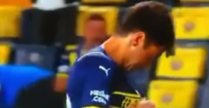 HOĆEŠ DA POLJUBIŠ GRB, A NJEGA NEMA: Puma će definitvno biti predmet ismevanja! (VIDEO)