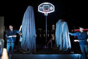 EVO KAKVE ĆE DRESOVE IMATI PARTIZAN: Željko, Zagorac i Avramović na predstavljanju nove opreme! (FOTO) (VIDEO)