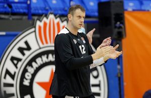 PO KAPITENOVOM IZBORU: Partizan predstavio garnituru dresova, u kojoj će tim nastupiti na Veličkovićevom oproštaju (FOTO)