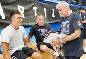 OBRADOVIĆ OKUPIO EKIPU: Bogdanović došao na prozivku! (VIDEO)