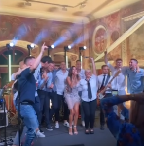 VELIKA ŽURKA U SLOVENIJI: Dončić potpisao ugovor karijere, pa napravio veliko slavlje! (FOTO) (VIDEO)