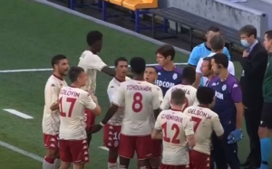 SKANDAL U ČEŠKOJ, GOSTI HTELI DA NAPUSTE TEREN: Rasističke uvrede Spartinih navijača!