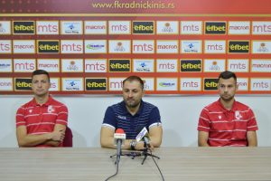 ‘MERAKLIJE’ STIŽU NA BANOVO BRDO: Radnički želi da ‘namuči’ Čuku – ‘Ne idemo u Beograd sa belom zastavom’