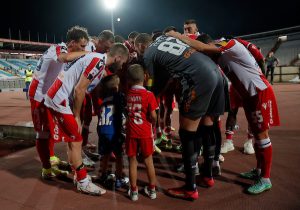 ČUKARIČKI – CRVENA ZVEZDA (SASTAVI): Crveno-beli sa gotovo najjačim timom jure novu pobedu!