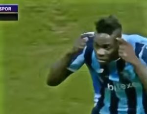 NOVI ISPAD BALOTELIJA: Trener mu rekao da ‘nema mozak’, on mu žestoko odgovorio nasred utakmice (VIDEO)