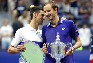 BEZ OBZIRA NA SVE, NOLE JE NAJVEĆI IKADA: Srpski as ostao bez ‘kalendarskog slema’, Medvedev odigrao meč života i srušio Novakov san!