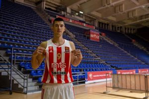 KAKO VAM SE SVIĐA NOVI DRES CRVENE ZVEZDE: Detalji koji prave razliku, tu je i zastava Srbije! (FOTO) (VIDEO)