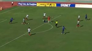 NEREALNA SCENA: Lopta ‘nije nije ni krenula’ sa centra, a sudija je svirao penal – srušen rekord Crnogoraca! (VIDEO)