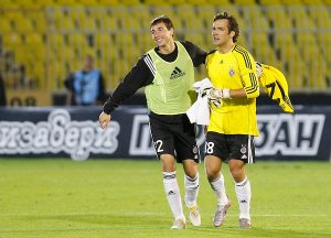 OVO NEMA NI U IGRICI: Bivši golman Partizana napravio kiks kakav se retko viđa, sada zbog njega svi napadaju trenera! (VIDEO)