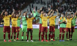 BRAGA PREOKRETOM DO POBEDE: Portugalci se probudili u drugom poluvremenu i „spakovali“ tri gola Mitjilendu!