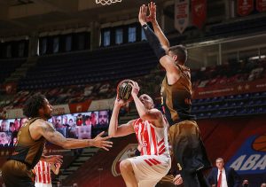 U ZVEZDI SE NIJE NAJBOLJE SNAŠAO: Centar se seli u Rusiju!