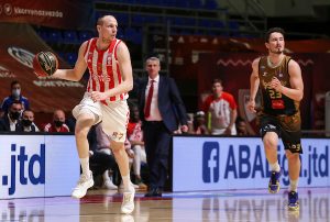 PITANJE JE TRENUTKA KADA ĆE POTPISATI: Davidovac pred transferom karijere – ruski velikan ‘zagrizao’ za Zvezdinog košarkaša!