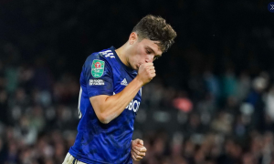 KAKAV DAN ZA DANIJELA DŽEJMSA: Iznajmio helikopter nakon rođenja sina kako bi stigao na meč, a zatim postigao i gol!