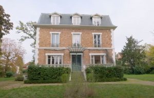 EVO GDE BI MESI MOGAO DA ŽIVI U FRANCUSKOJ: U pitanju je dvorac koji ima 30 soba, ali i tajne prostorije! (VIDEO)