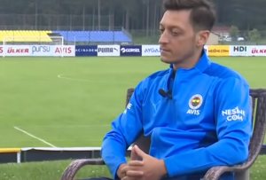 FENER SLAVIO NAKON DVA KOLA BEZ POBEDE: Ozil je heroj!