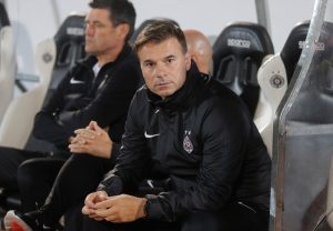 STANOJEVIĆ POHVALIO NAVIJAČE I POSVETIO IM POBEDU: Bili smo fenomenalni u napadu, nije lako doći u nedelju uveče na stadion! (FOTO)