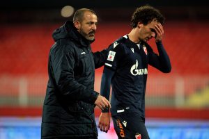 STANKOVIĆ JE ODLUČIO! SASTAVI SU SPREMNI: Mladi defanzivac sa kapitenskom trakom predvodi crveno-bele!