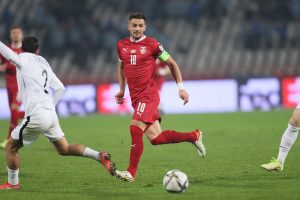 TADIĆ OTKRIO ZBOG ČEGA JE VLAHOVIĆU ‘UKRAO’ HET-TRIK: Kapiten mu je dao jedno obećanje usred meča, koje na kraju nije ispunio!