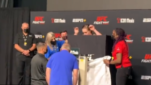 JEZIVE SCENE NA MERENJU ZA MMA MEČ: Čuvena Amerikanka se tresla i nije mogla da stoji na nogama – meč odmah otkazan! (VIDEO)
