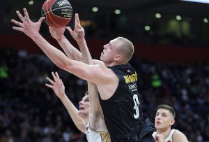 CRNO-BELI ‘RAZBILI’ STUDENTSKI CENTAR: Odlično izdanje i treći trijumf Partizana! (FOTO)