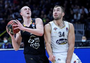 PARTIZAN SLAVIO I OSAMIO SE NA PRVOM MESTU: Ledej sa 24 poena obeležio meč!