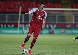 SVE ‘PRŠTI’: Navijači uživaju u fenomenalnom derbiju Novog Sada, viđen nesvakidašnji pogodak! (VIDEO)