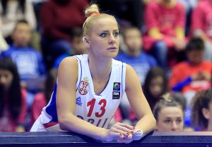 ‘ZBOG ČEGA SELEKTORKU NISTE NAZVALI IZDAJICOM?’: Milica Dabović osula paljbu po Marini Maljković, njene reči odzvanjaju Srbijom!